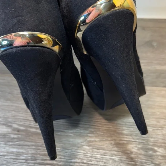 Guess Black Heeled Boots with Studded Straps woman’s 8.5 (j82) - Picture 6 of 10